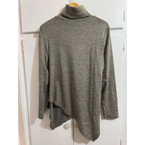 DG2 by Diane Gilman Asymmetrical Shark Bite Hem Turtle Neck Sweater Large Brown - Picture 2 of 13